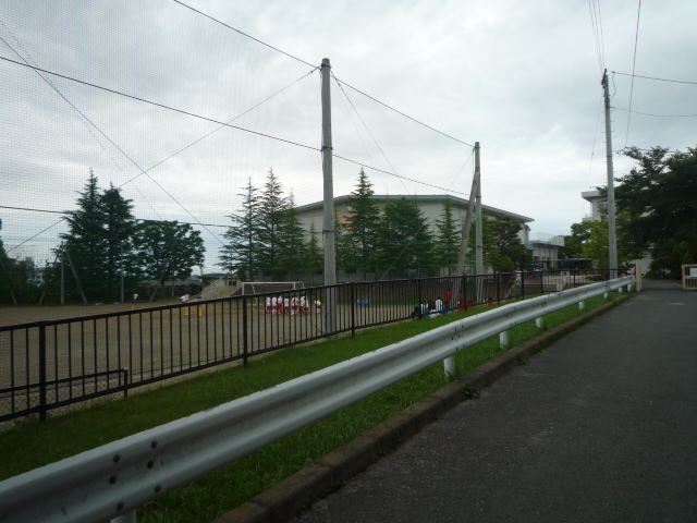 中学校　仙台市立台原中学校（中学校）まで604m