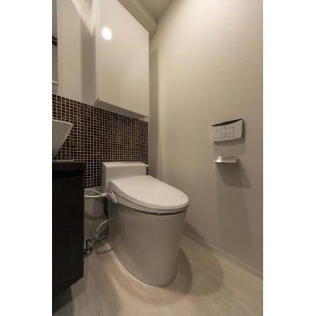 トイレ　※写真は同タイプ住戸です。