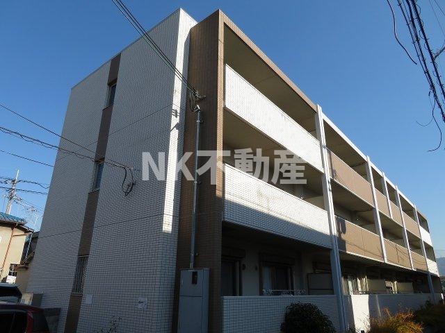 建物外観　落ち着いた雰囲気の外観です