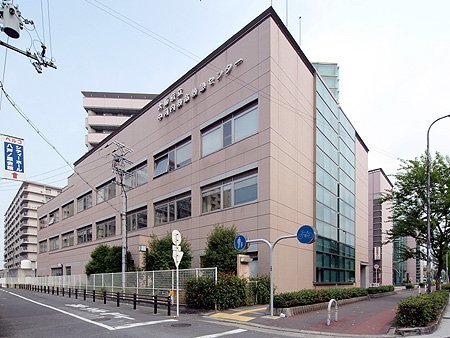 病院　大阪府立中河内救命救急センター（病院）まで898m