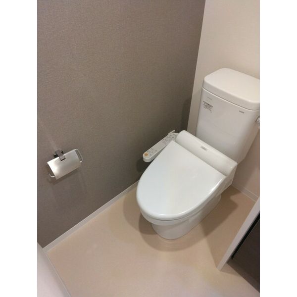トイレ　※同施工会社のイメージ写真※