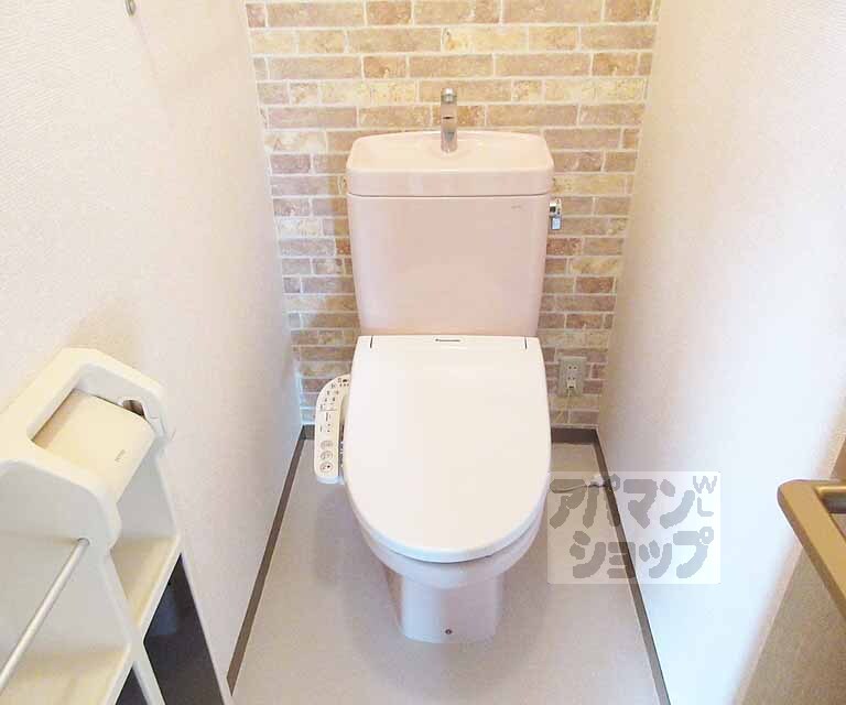 トイレ　ウォシュレット完備