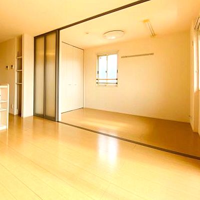 居室・リビング　※写真は同シリーズ類似物件を含む為現況優先とさせて頂きます