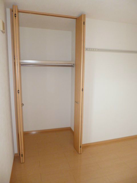 収納　洋服を掛けれるクローゼットです。