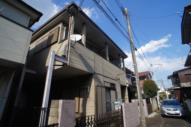 建物外観　給湯パネルで温度調節ラクラクです☆