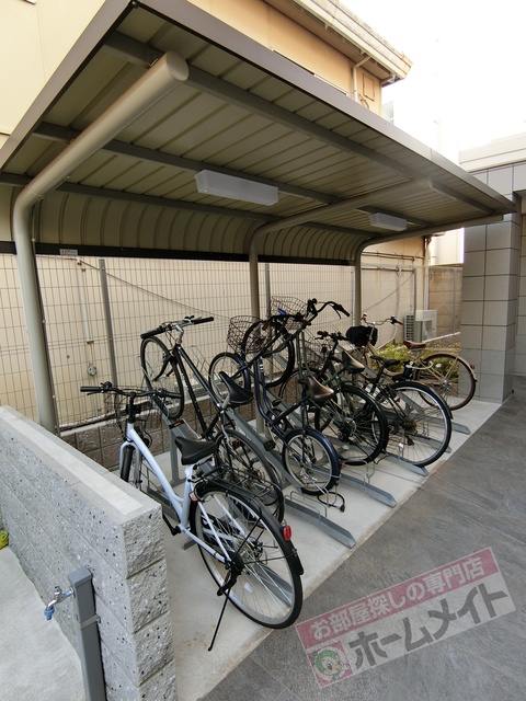駐車場　駐輪場