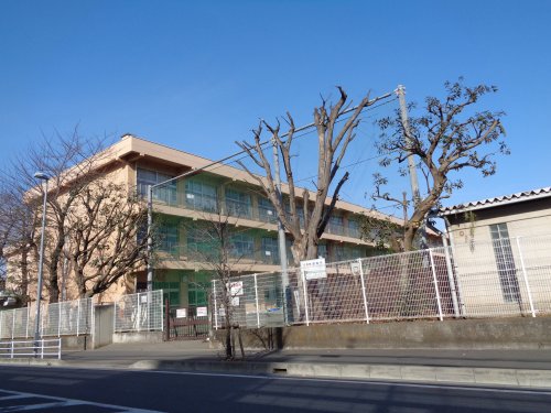 小学校　くぬぎ台小学校（小学校）まで767m