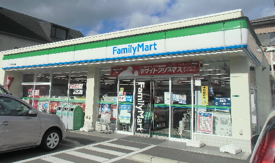 コンビニ　【ファミリーマート八幡昭和町店】（コンビニ）まで379m