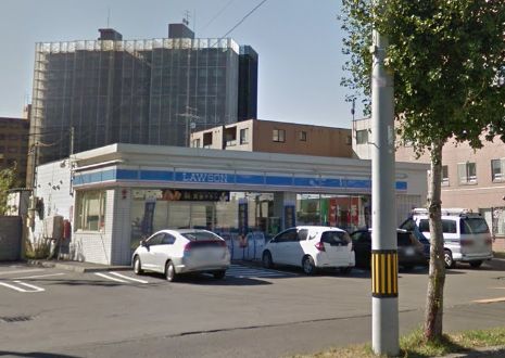 コンビニ　ローソン札幌豊平1条店（コンビニ）まで402m