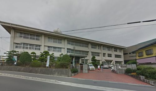 中学校　三豊市立豊中中学校（中学校）まで1742m