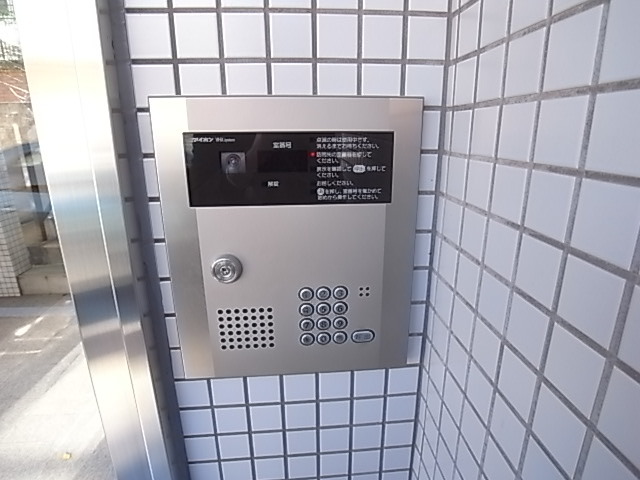 その他共有部分　モニター付きのオートロック完備