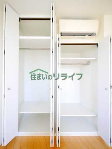 収納　プラウドフラット新宿御苑