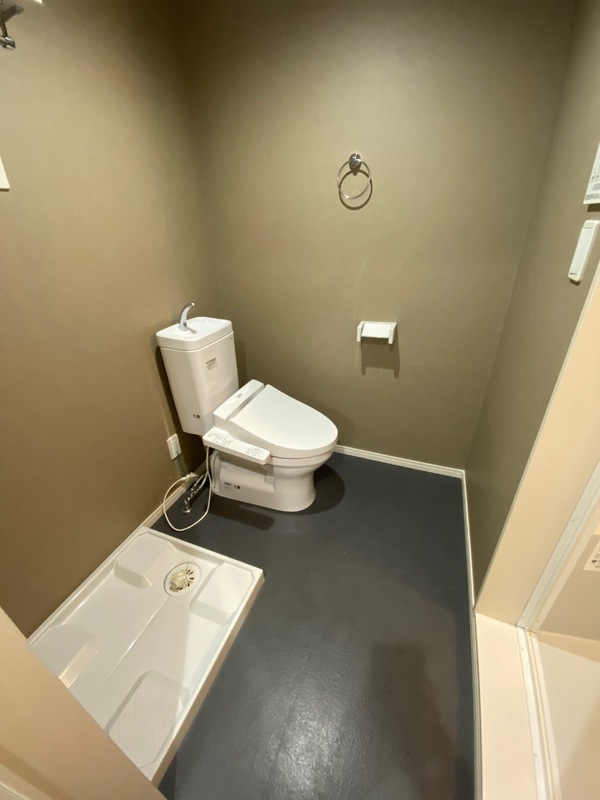 トイレ　落ち着いた色調のトイレです♪
