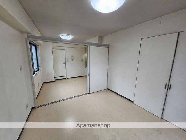 M&Rマンションの居間写真