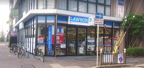 コンビニ　ローソン さくら夙川駅前店（コンビニ）まで493m