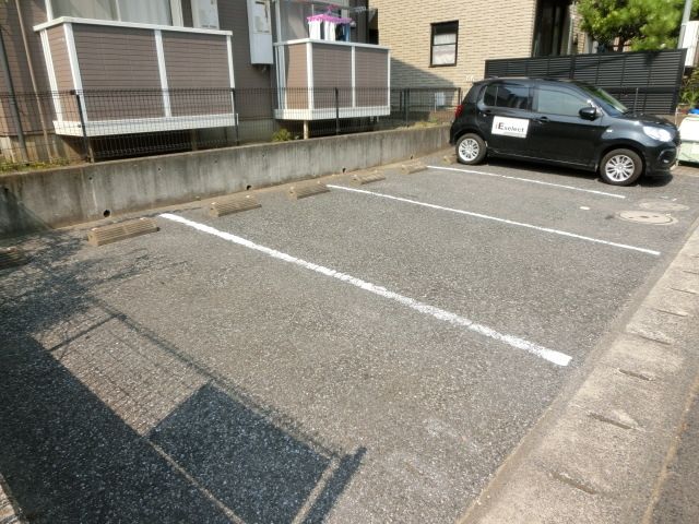 駐車場　敷地内の駐車場です。