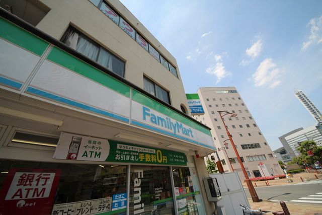 コンビニ　ファミリーマート北与野駅前店（コンビニ）まで140m