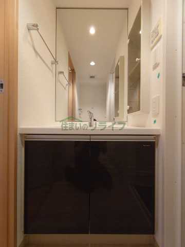 洗面設備　別部屋参考写真です