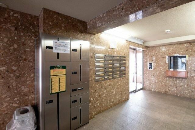 都営大江戸線 落合南長崎駅 徒歩4分 5階建 築28年の外観写真