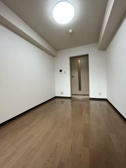 都営大江戸線 落合南長崎駅 徒歩4分 5階建 築28年の内装写真