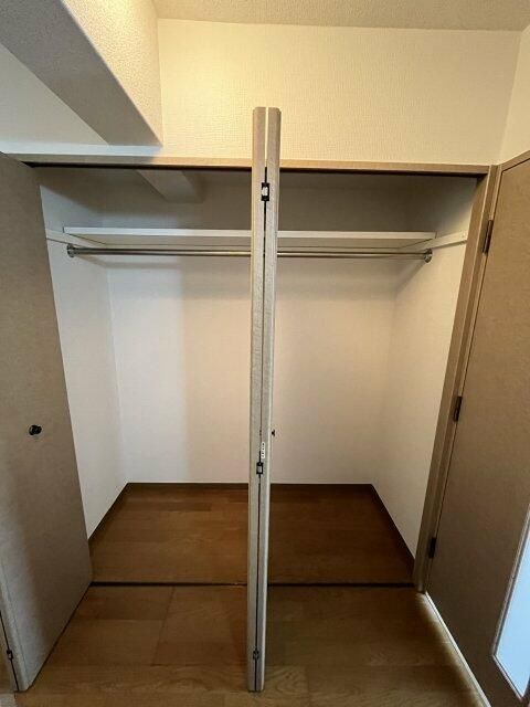 都営大江戸線 落合南長崎駅 徒歩4分 5階建 築28年の内装写真