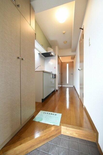 都営大江戸線 落合南長崎駅 徒歩4分 5階建 築28年の玄関写真