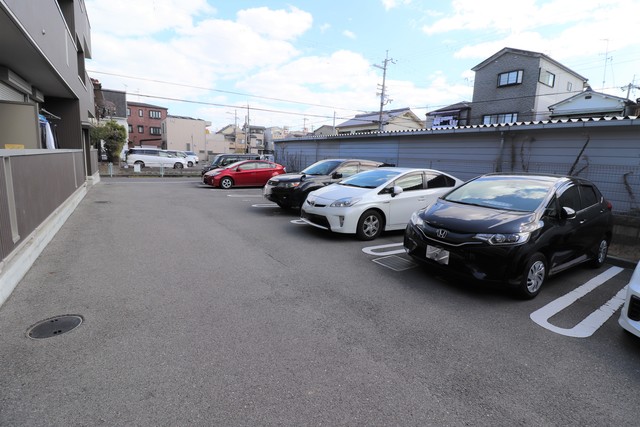 駐車場　駐車場