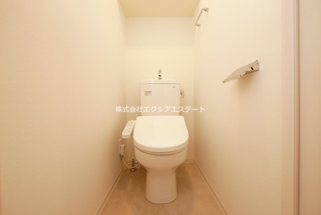 クリスタルグランツOSAKA WEST GATEのトイレ写真