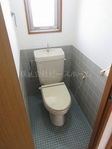 トイレ　※別号室参考写真