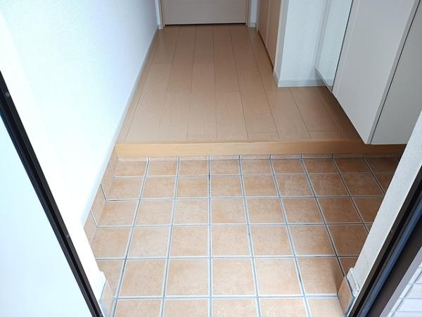 東武野田線 八木崎駅 徒歩18分 2階建 築12年の玄関写真
