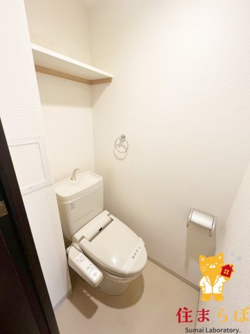 地下鉄四つ橋線 肥後橋駅 徒歩5分 13階建 築22年のトイレ写真