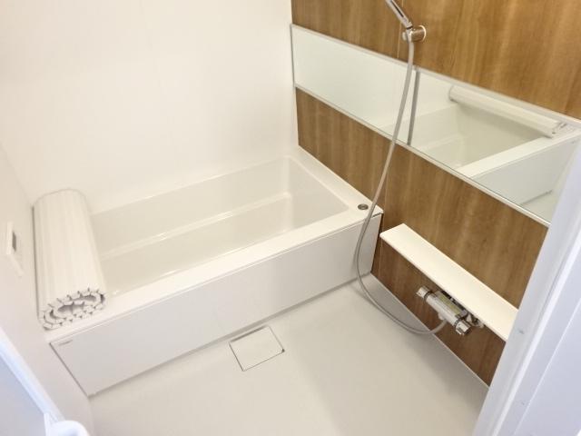 バス・シャワールーム　UB1418