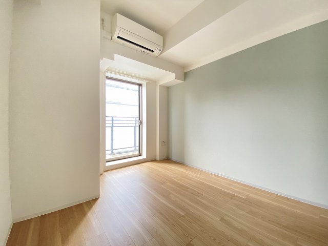 その他部屋・スペース　落ち着いて過ごせるお部屋なので、寝室にいかがでしょうか