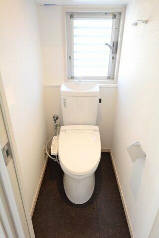 トイレ　シンプルで使いやすいトイレです