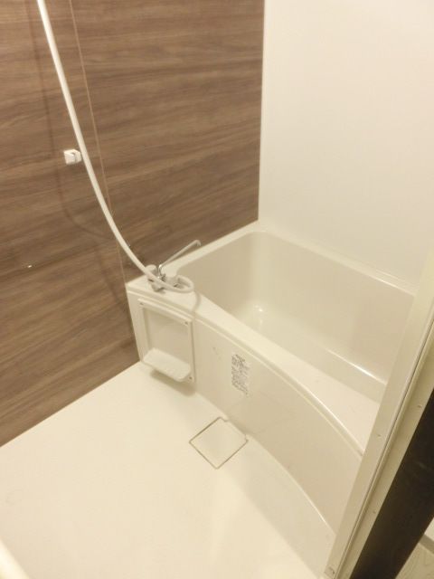 バス・シャワールーム　ゆったりとしたお風呂です♪