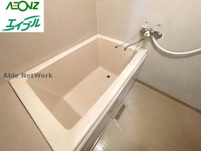 バス・シャワールーム　※同物件、別部屋の写真です
