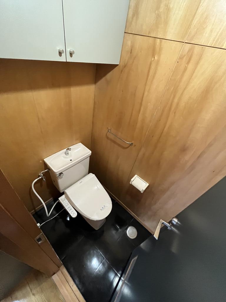 トイレ　落ち着いたトイレです