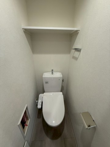 プレサンス九条グランデリーヴのトイレ写真