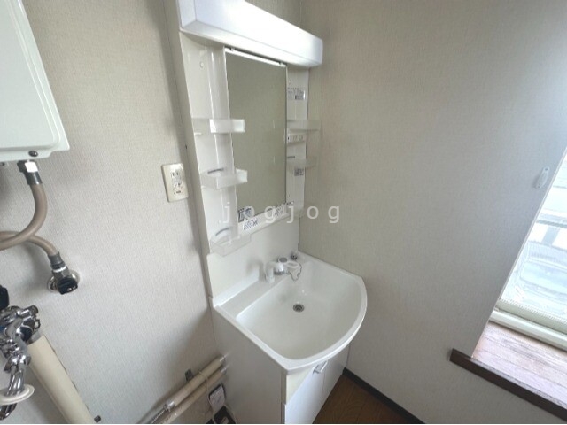 洗面設備　身支度には必須ですね♪