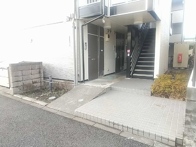西武拝島線 拝島駅 徒歩20分 3階建 築19年の外観写真