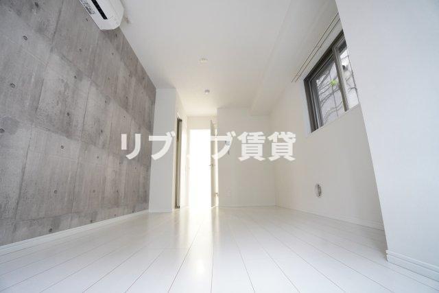 ＪＲ内房線 本千葉駅 徒歩3分 7階建 築3年の居間写真
