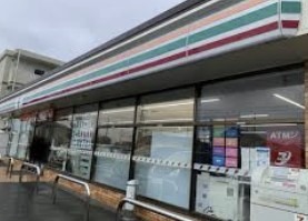 コンビニ　セブンイレブン浜北西中瀬店（コンビニ）まで825m