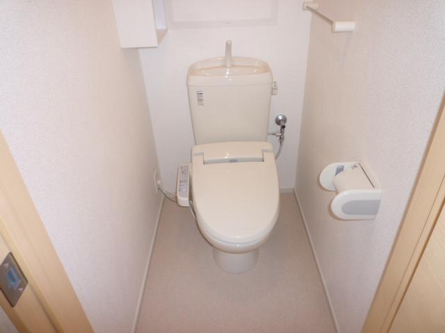 ヴィラパストラーレのトイレ写真