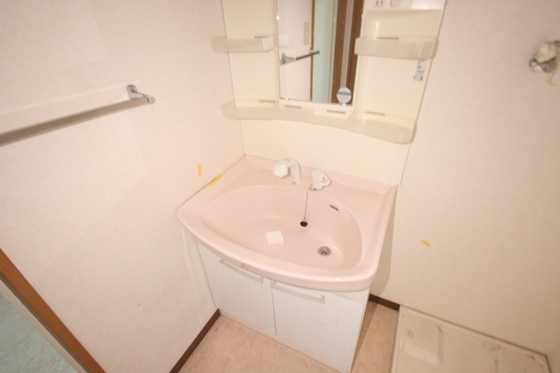 洗面設備　※別部屋の写真です