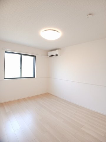 その他部屋・スペース　明るい色調の室内です