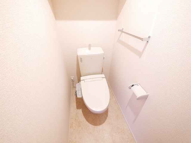 トイレ　落ち着いたトイレです
