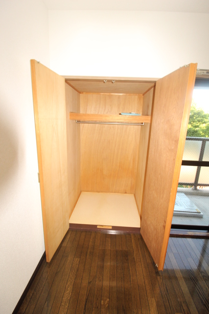 収納　同タイプ別室参考写真