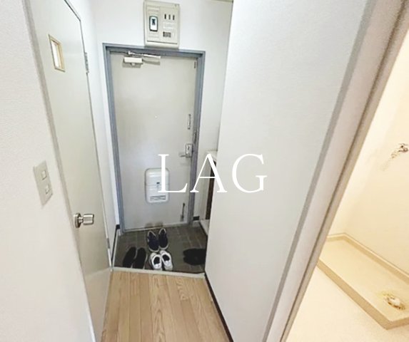 玄関　玄関です。