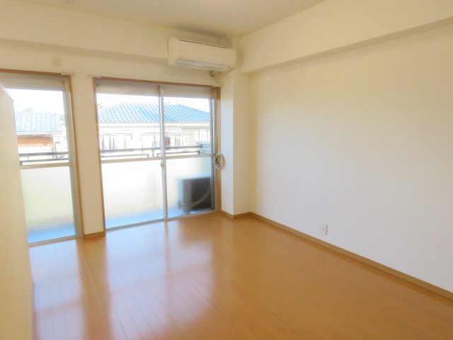 三鷹台コーポの居間写真