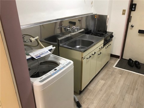 ホワイトタウンの玄関写真
